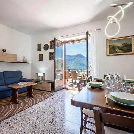 View With Balcony And Parking - Larihome A25 * Джера-Ларио